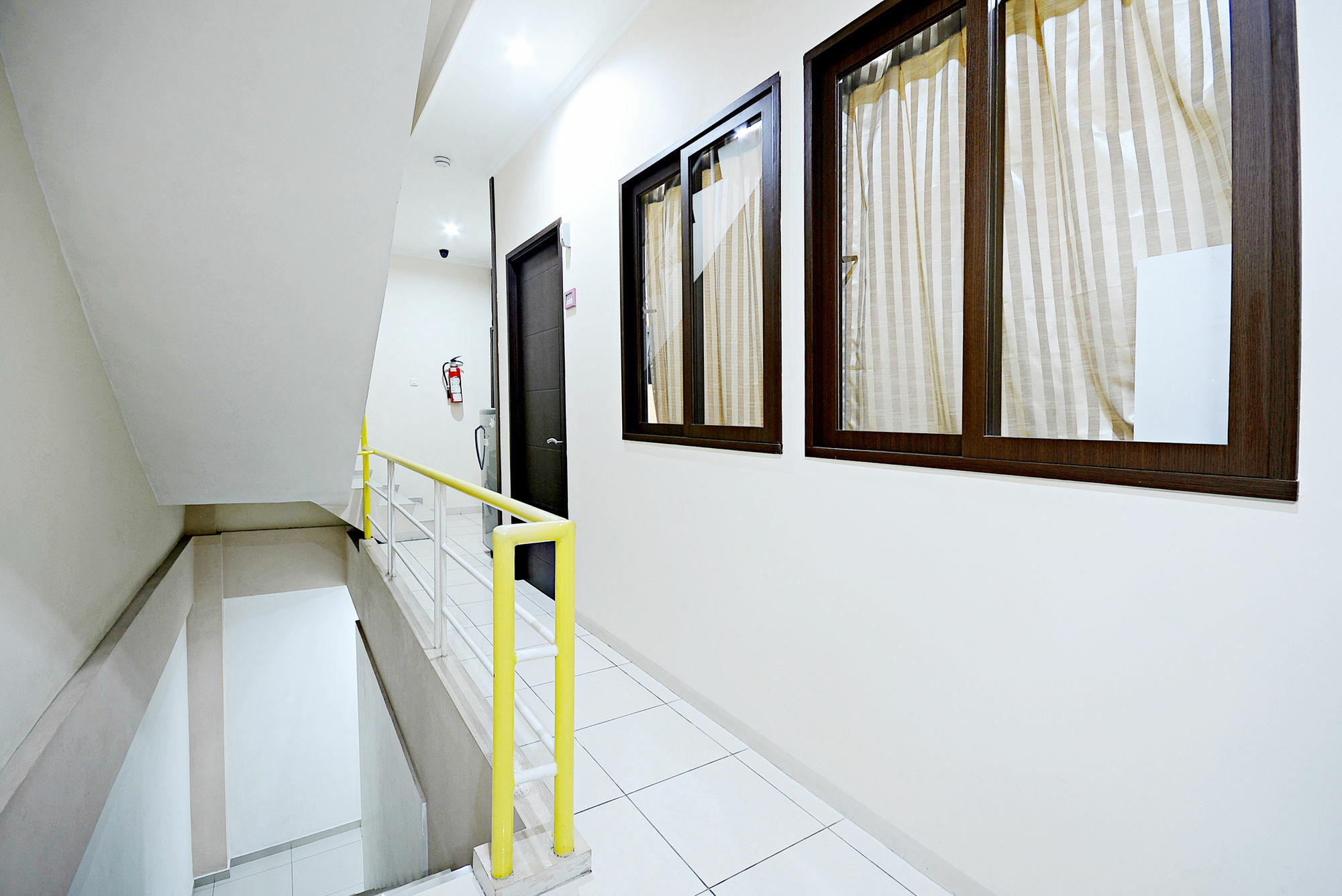 Zen Rooms Cideng Barat Jakarta Kültér fotó